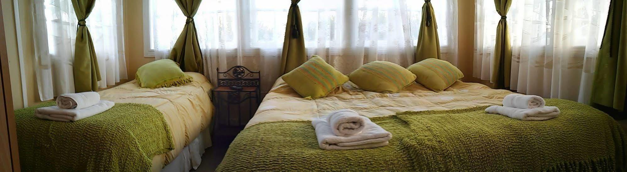 Hostal Y Cabanas Ainil Punta Arenas Dış mekan fotoğraf