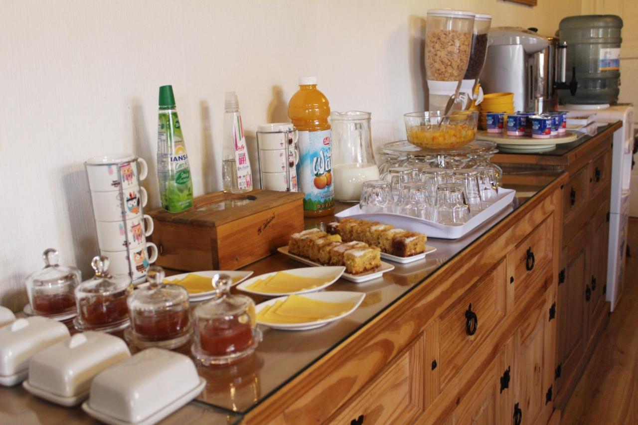 Hostal Y Cabanas Ainil Punta Arenas Dış mekan fotoğraf