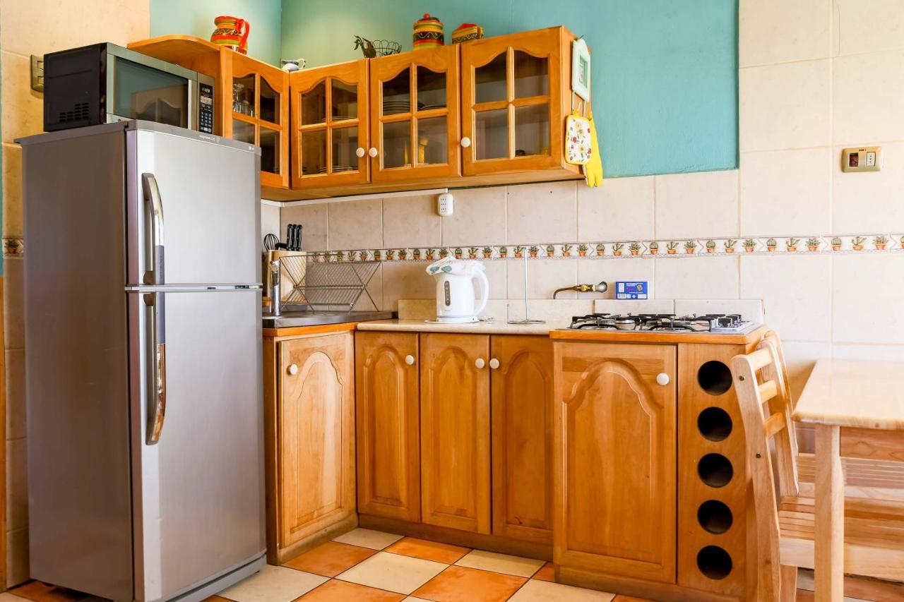 Hostal Y Cabanas Ainil Punta Arenas Dış mekan fotoğraf