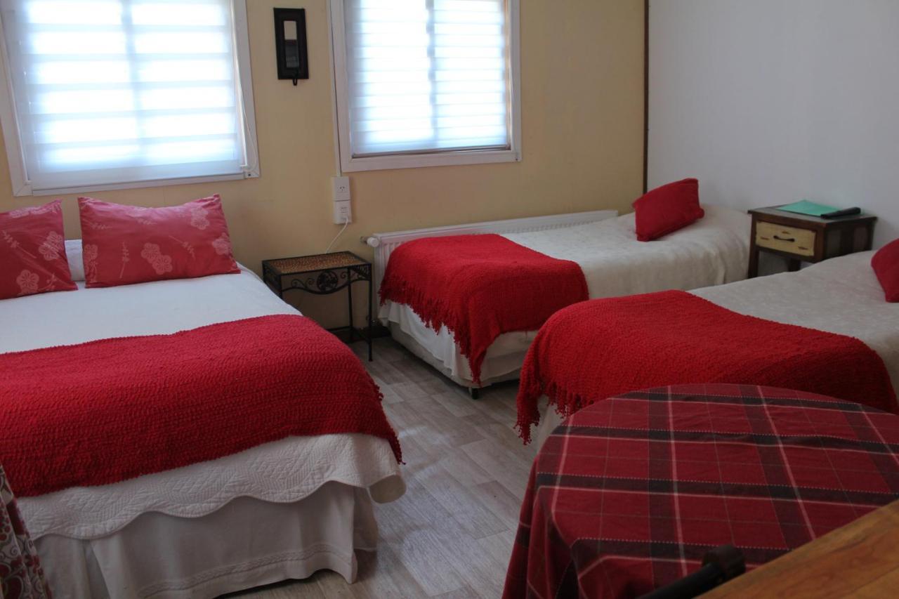 Hostal Y Cabanas Ainil Punta Arenas Dış mekan fotoğraf
