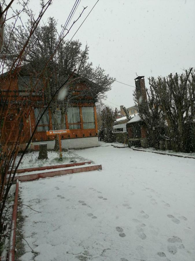 Hostal Y Cabanas Ainil Punta Arenas Dış mekan fotoğraf